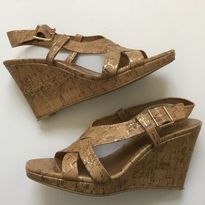 FIONI Gold & Tan Cork Wedge Shoes 8